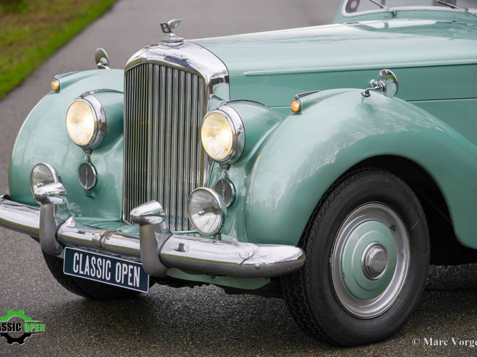 Image 20/46 of Bentley R-Type (1953)