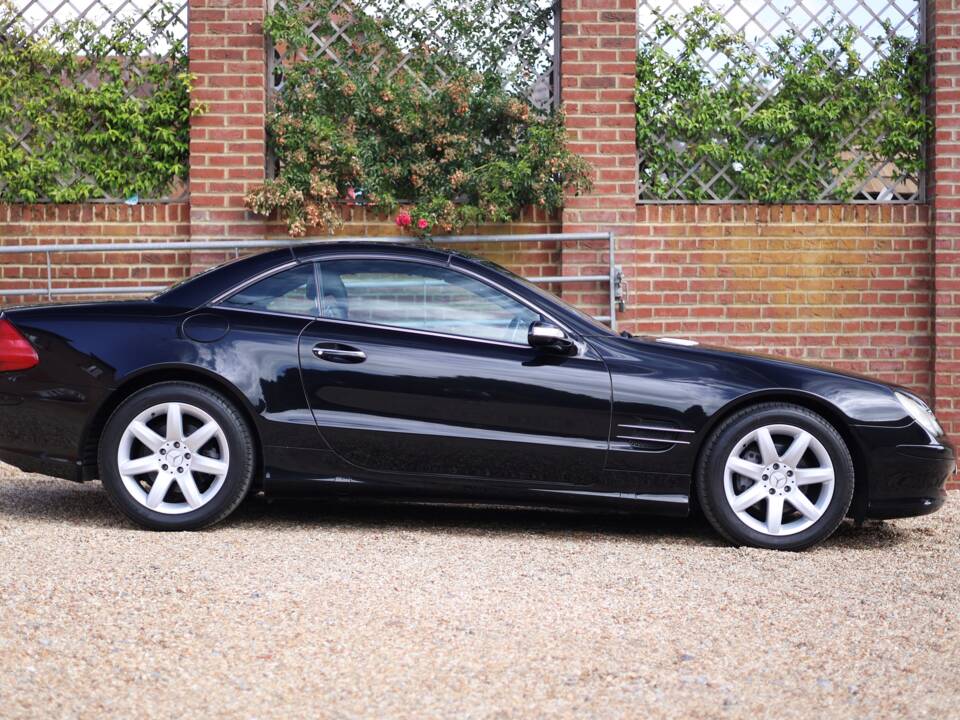 Image 2/50 de Mercedes-Benz SL 350 (2004)