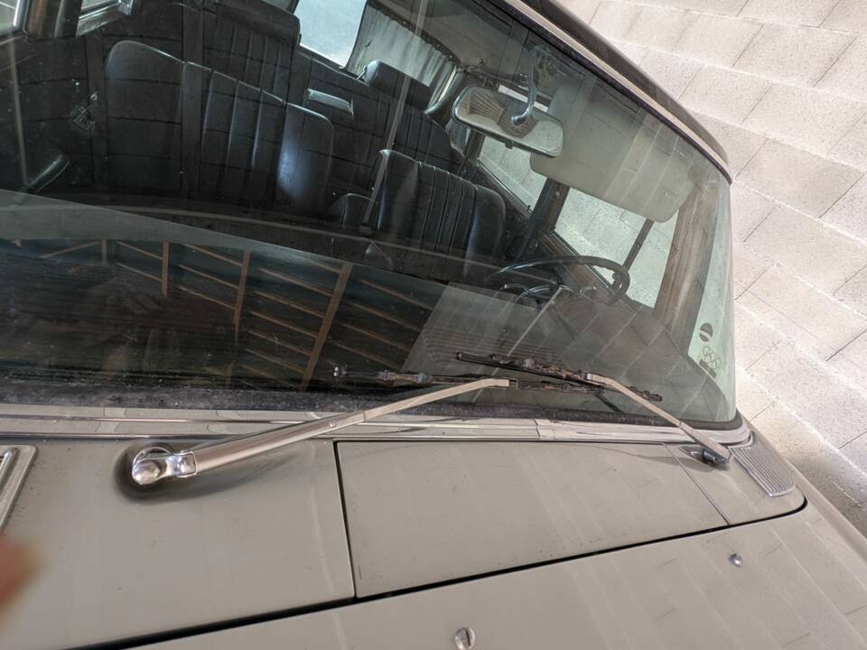 Image 3/46 of Mercedes-Benz 600 (1966)