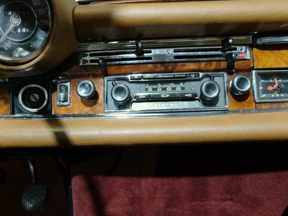 Bild 12/30 von Mercedes-Benz 280 SE 3,5 (1970)