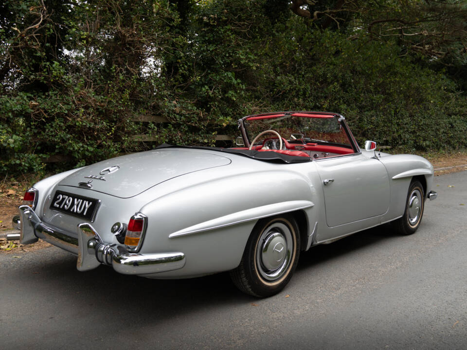 Image 6/18 of Mercedes-Benz 190 SL (1962)