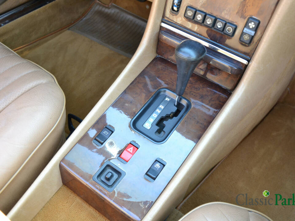 Image 50/50 of Mercedes-Benz 560 SL (1987)