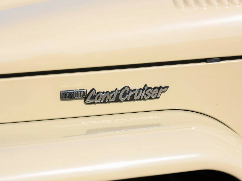 Bild 11/50 von Toyota Land Cruiser BJ 40 (1977)