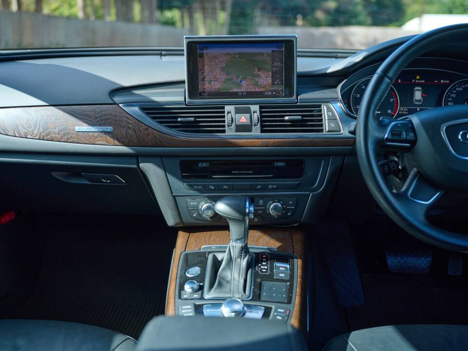 Imagen 36/50 de Audi A6 3.0 TDI allroad quattro (2012)