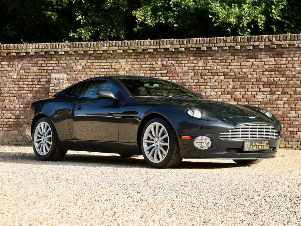 Image 46/50 of Aston Martin V12 Vanquish (2003)