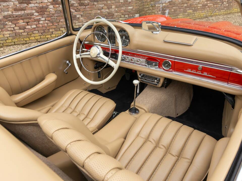 Image 3/50 de Mercedes-Benz 300 SL Roadster (1962)
