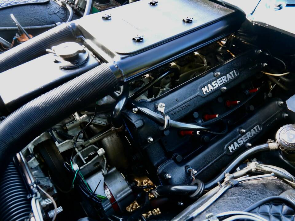 Image 21/50 of Maserati Khamsin (1976)