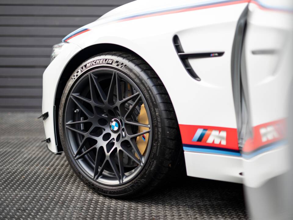 Image 63/67 of BMW M4 GTS "DTM Champion Edition" (2016)
