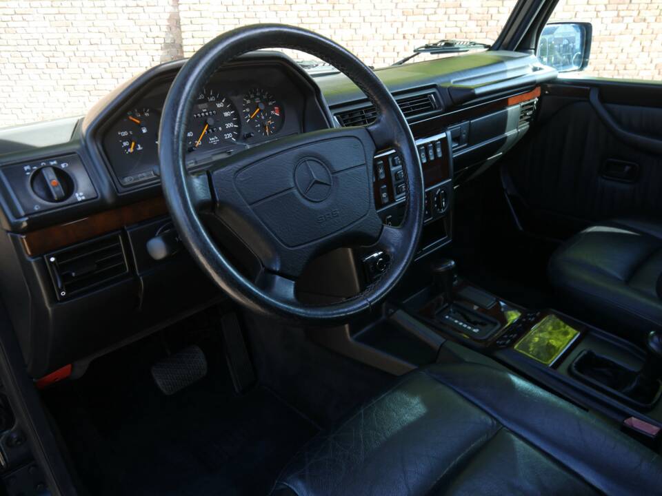 Immagine 24/50 di Mercedes-Benz G 320 (SWB) (1996)