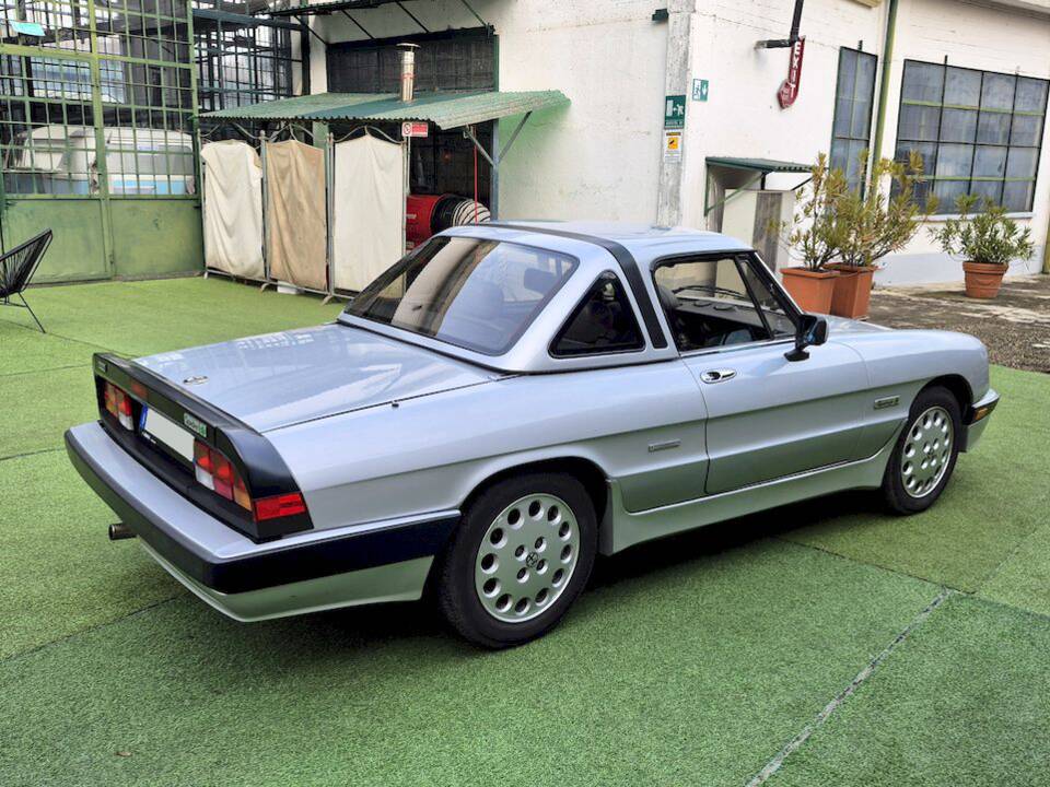Afbeelding 61/70 van Alfa Romeo 2.0 Spider QV (1987)
