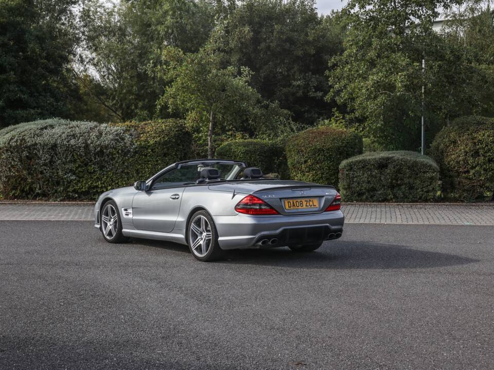 Afbeelding 33/47 van Mercedes-Benz SL 63 AMG (2008)