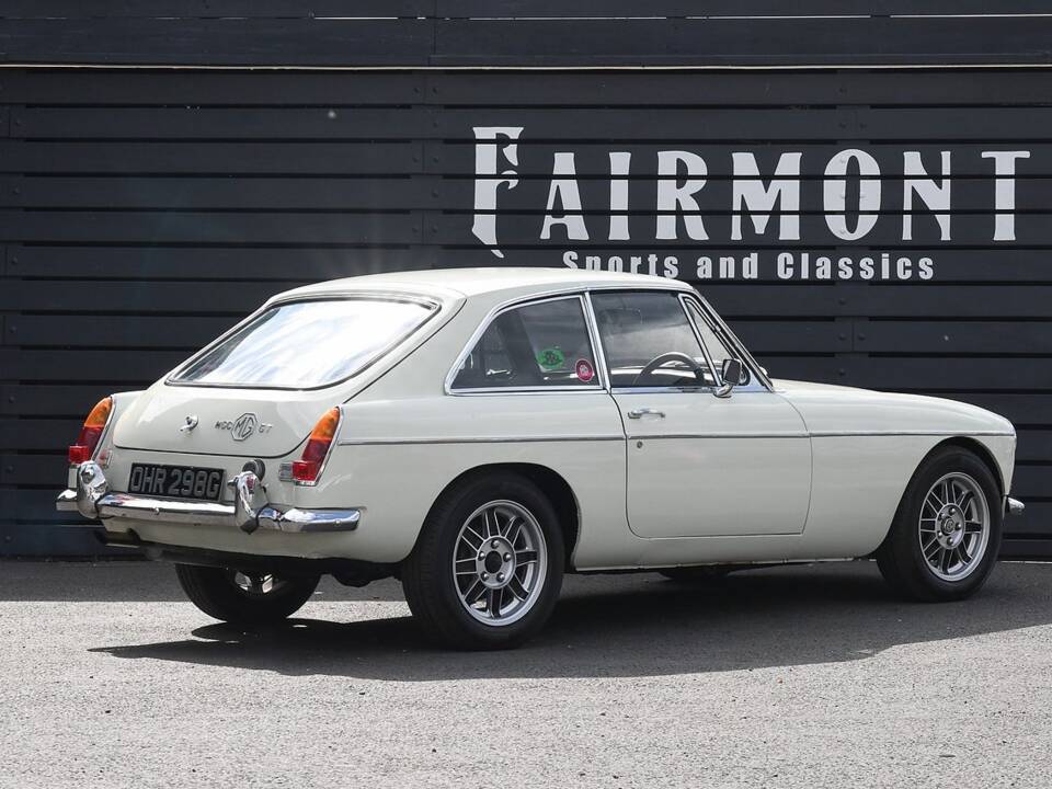 Immagine 10/36 di MG MGC GT (1969)