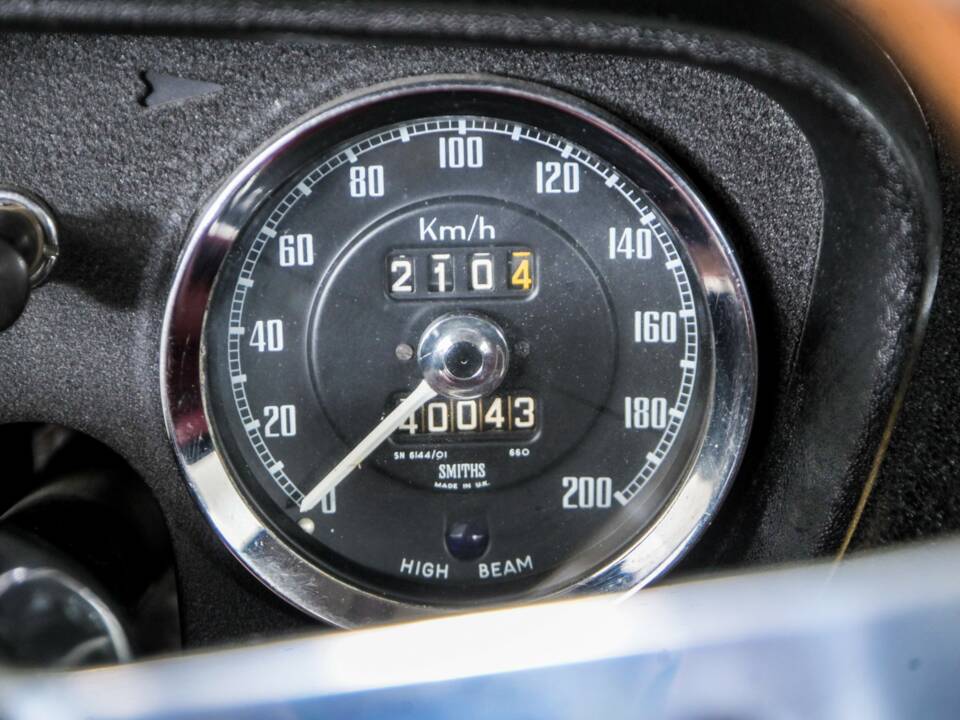 Image 13/50 de MG MGB GT (1966)