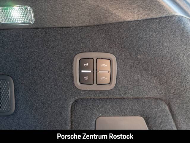 Imagen 28/34 de Porsche Cayenne Coupé E-Hybrid (2026)