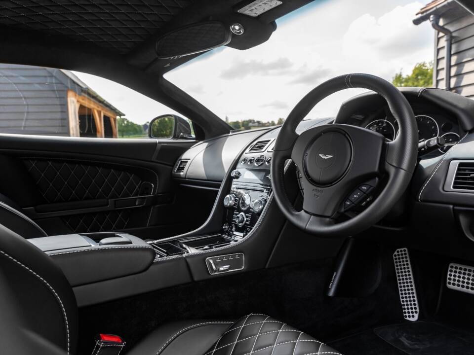Image 4/59 of Aston Martin DBS (2012)
