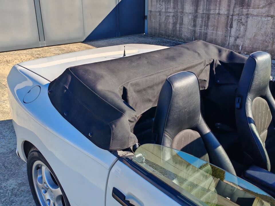 Immagine 18/49 di Porsche 944 S2 (1991)