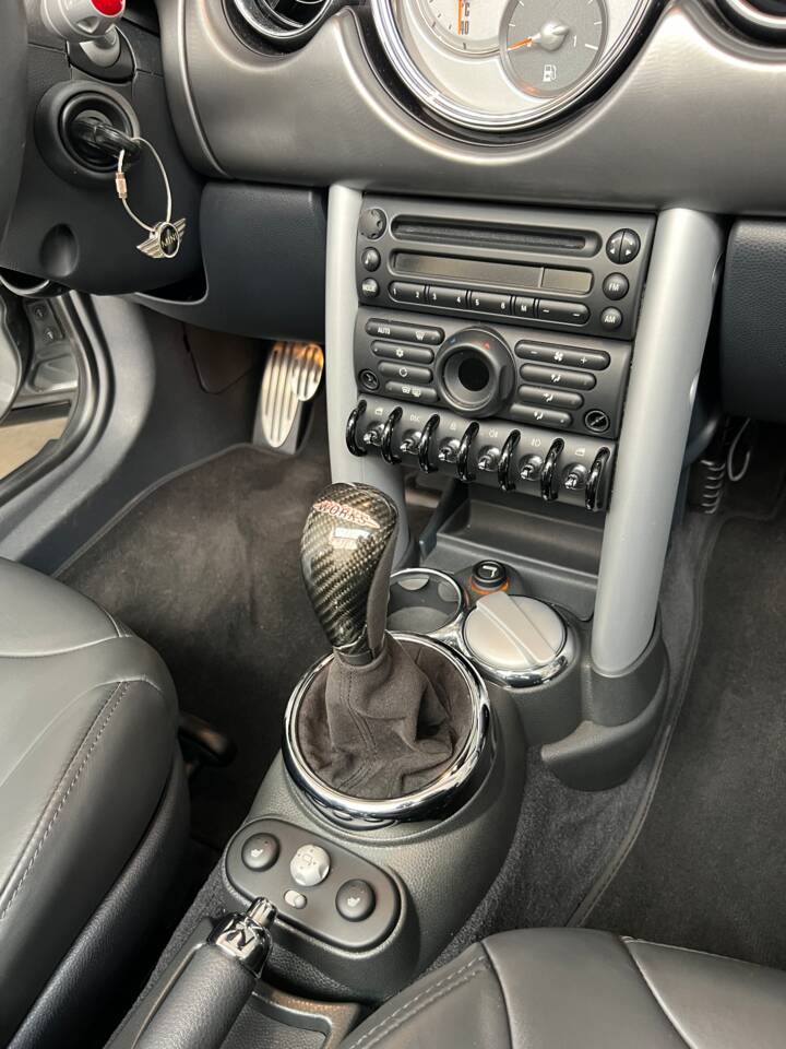 Image 29/40 de Mini Cooper S JCW (2005)