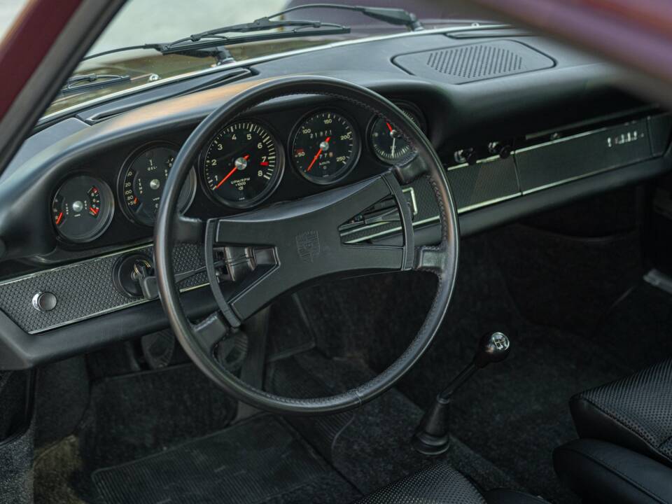 Image 40/50 of Porsche 911 2.2 S (1971)
