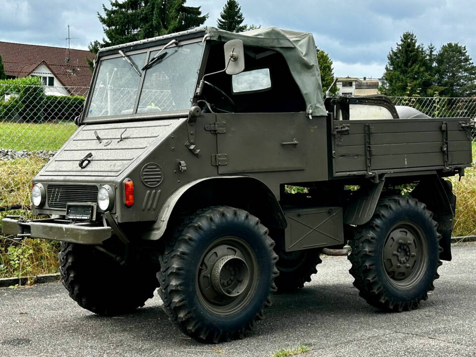 Image 2/10 de Mercedes-Benz Unimog 411 (1967)