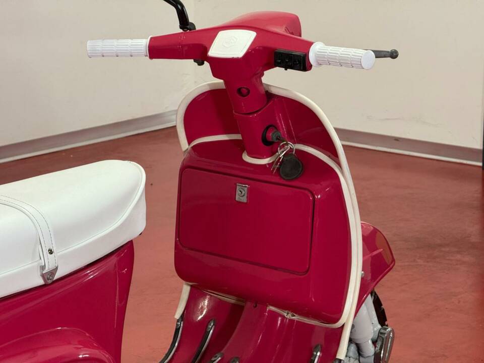 Image 20/26 of Piaggio Vespa 50 N Special (1980)