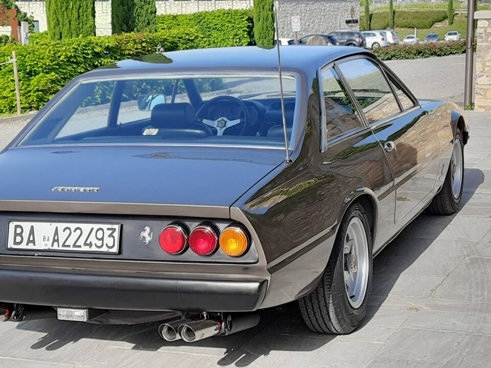Image 7/19 of Ferrari 365 GT4 2+2 (1973)