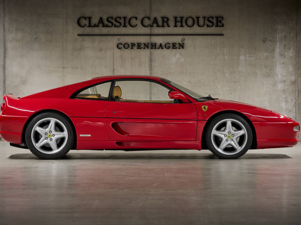 Image 13/99 of Ferrari F 355 Berlinetta (1997)