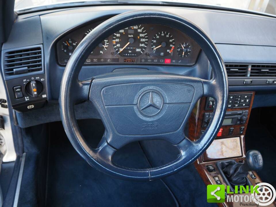 Image 10/50 de Mercedes-Benz 300 SL-24 (1992)