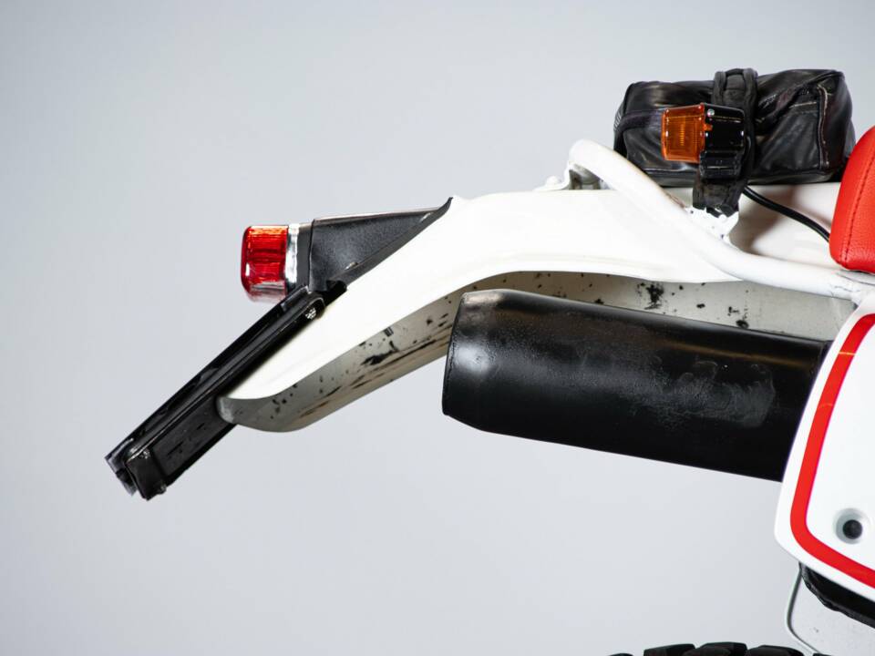 Image 32/50 de Yamaha DUMMY (1986)