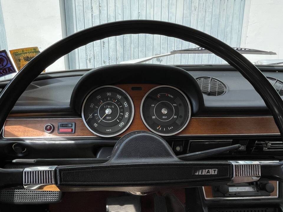 Image 10/20 of FIAT 124 Speciale (1974)