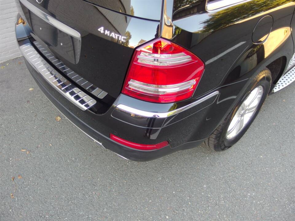 Immagine 30/100 di Mercedes-Benz GL 550 4MATIC (2008)