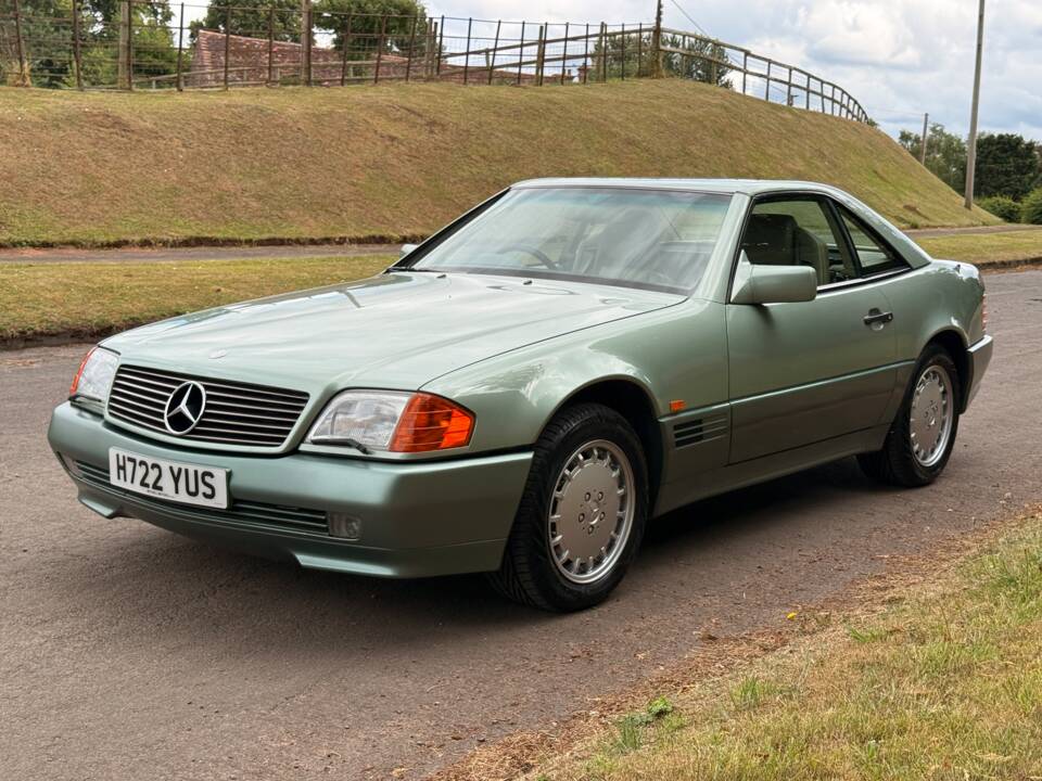 Afbeelding 4/15 van Mercedes-Benz 500 SL (1990)