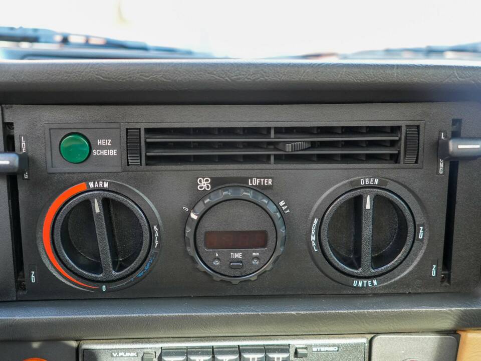 Bild 31/46 von BMW 635 CSi (1981)