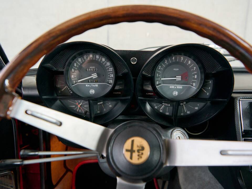 Image 38/50 of Alfa Romeo Montreal (1973)