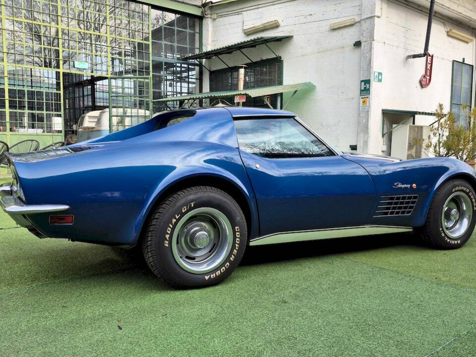 Image 13/55 of Chevrolet Corvette Stingray (1971)