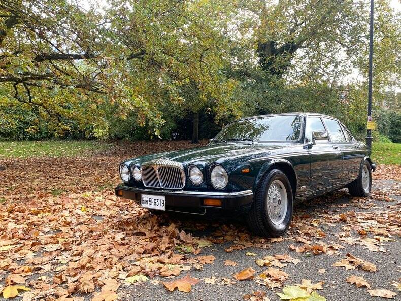 Bild 29/50 von Daimler Double Six (1992)