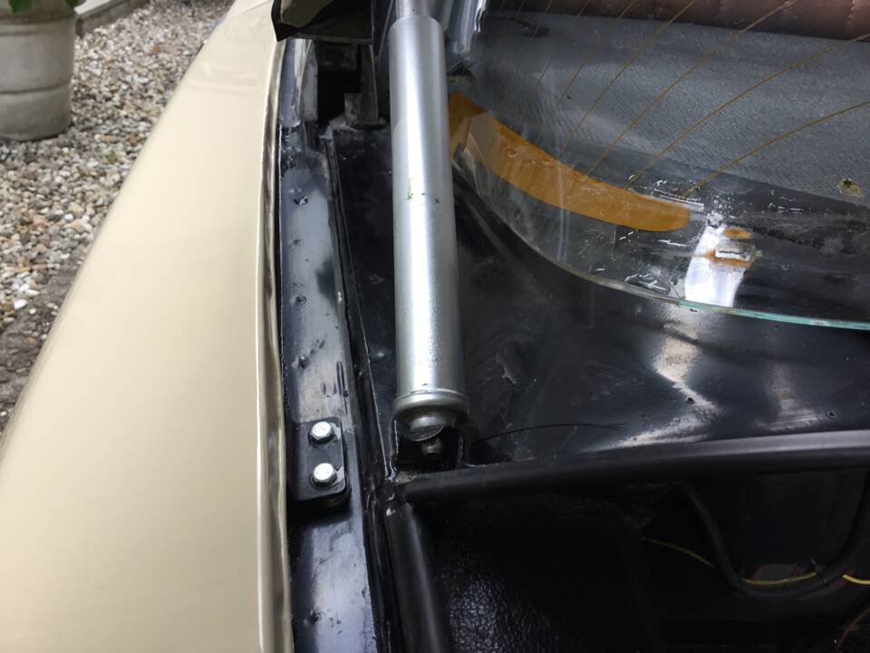 Image 18/82 de Citroën DS 20 (1974)