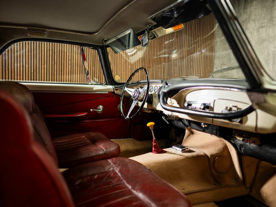 Bild 34/99 von Maserati 3500 GT Touring (1959)