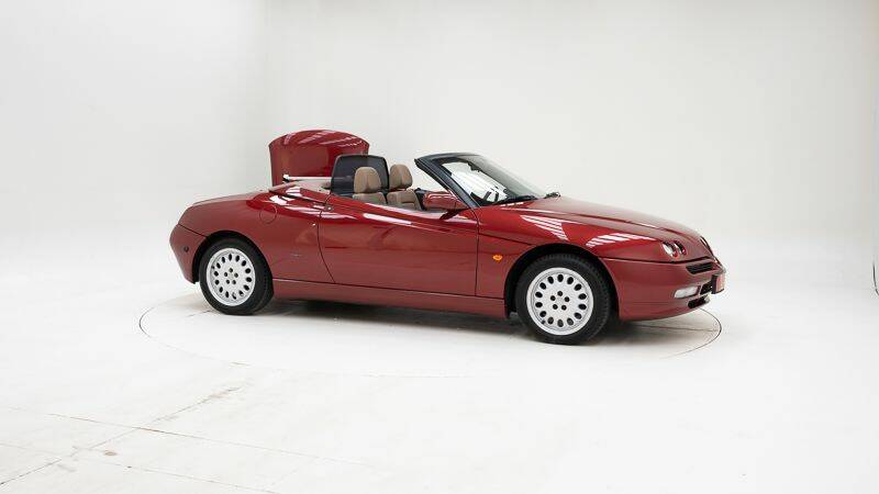Bild 3/15 von Alfa Romeo Spider 2.0 Twin Spark 16V (1996)