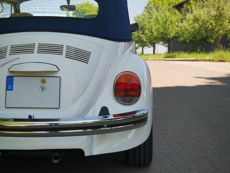 Image 28/45 de Volkswagen Coccinelle 1303 LS (1978)