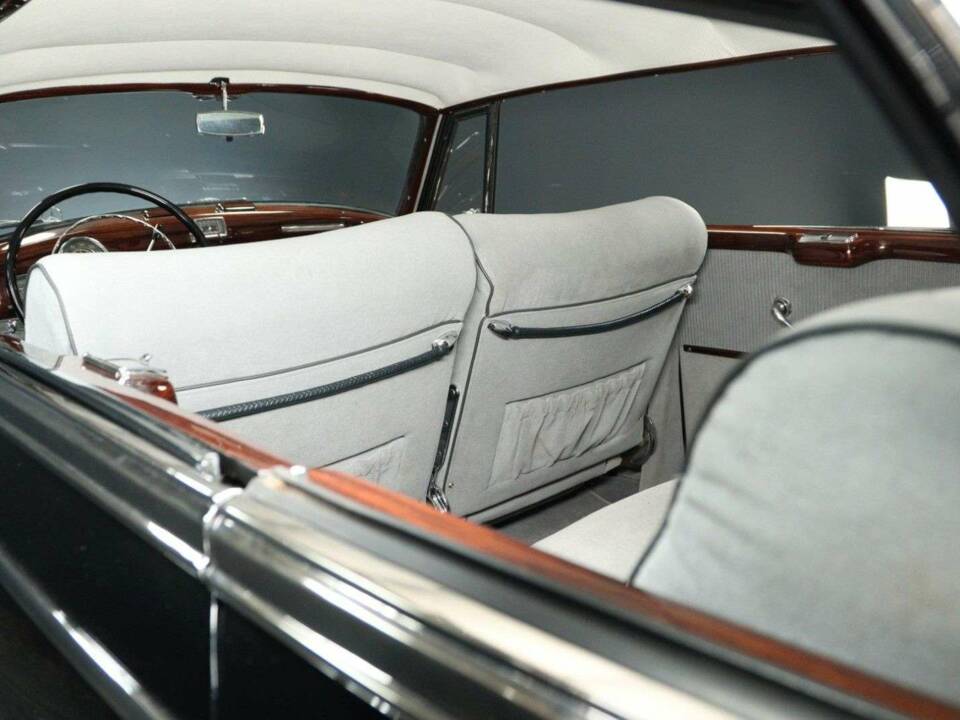 Image 24/50 de Mercedes-Benz 300 d (1958)