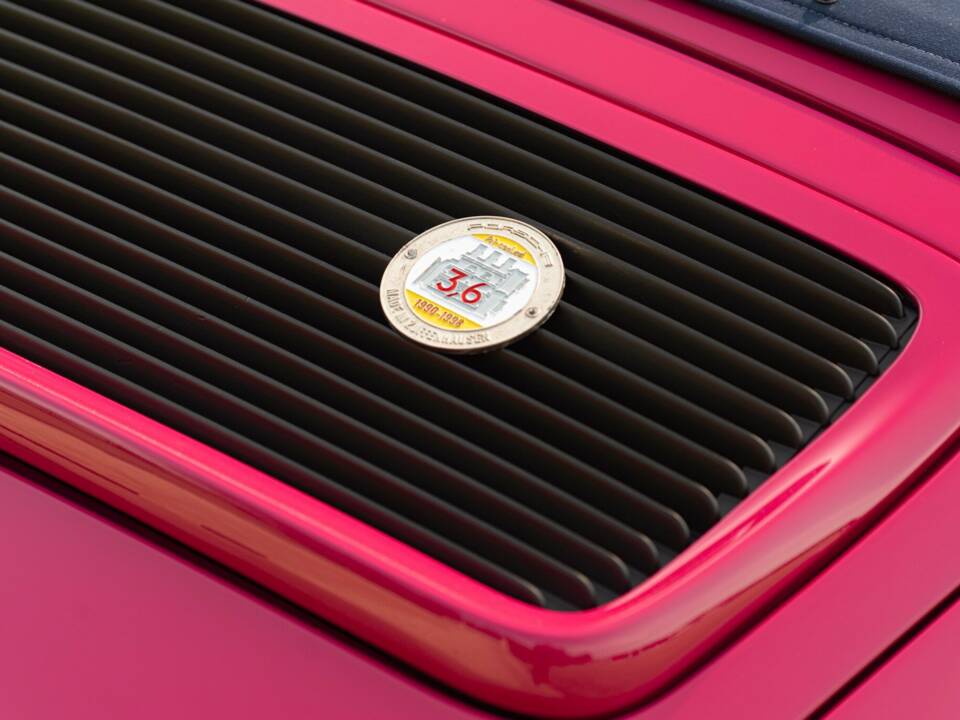 Obraz 37/50 pojazdu Porsche 911 Carrera 2 (1991)
