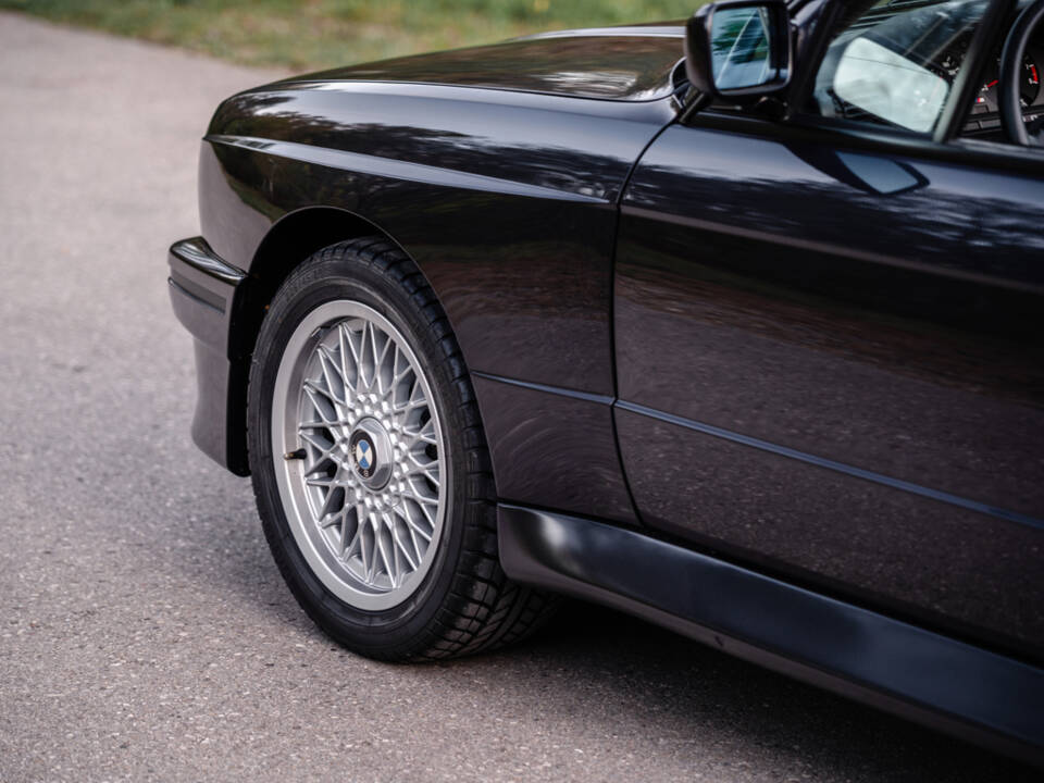 Image 34/50 de BMW M3 (1989)