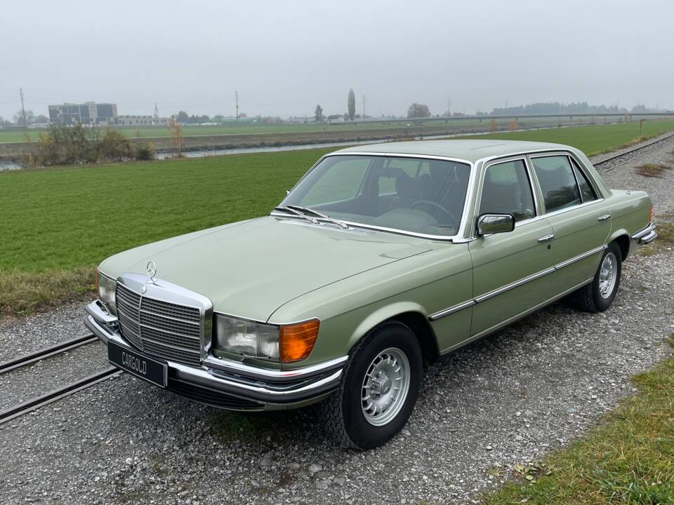 Bild 12/45 von Mercedes-Benz 450 SEL 6,9 (1978)