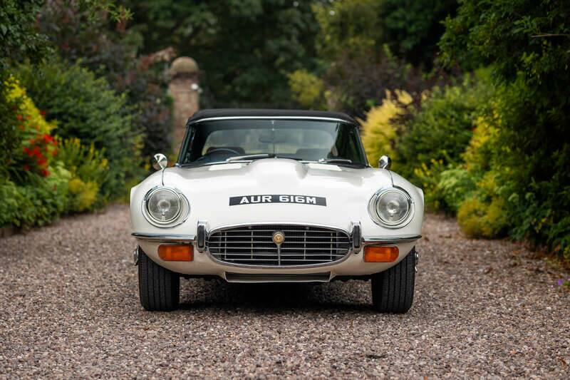 Immagine 6/49 di Jaguar E-Type V12 (1973)