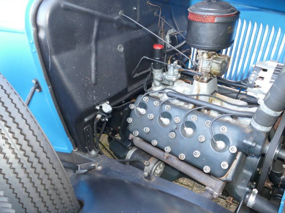 Bild 13/15 von Ford V8 Model 46 Pick Up (1933)