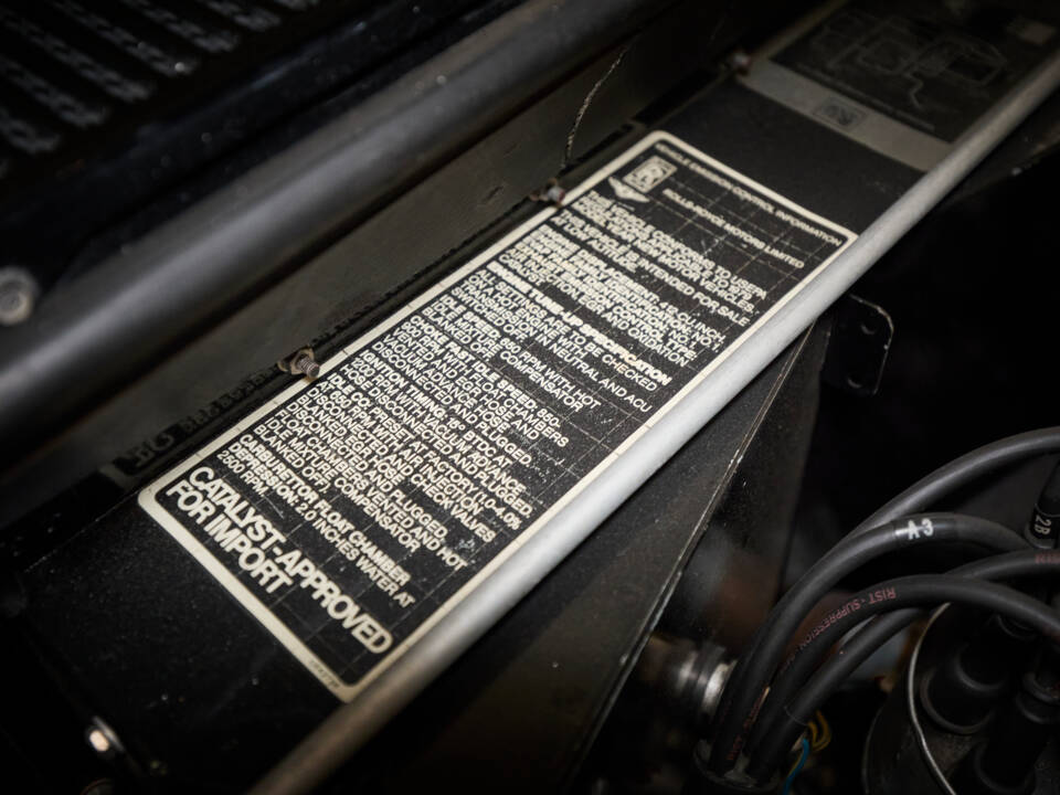 Image 85/99 of Rolls-Royce Corniche I (1979)