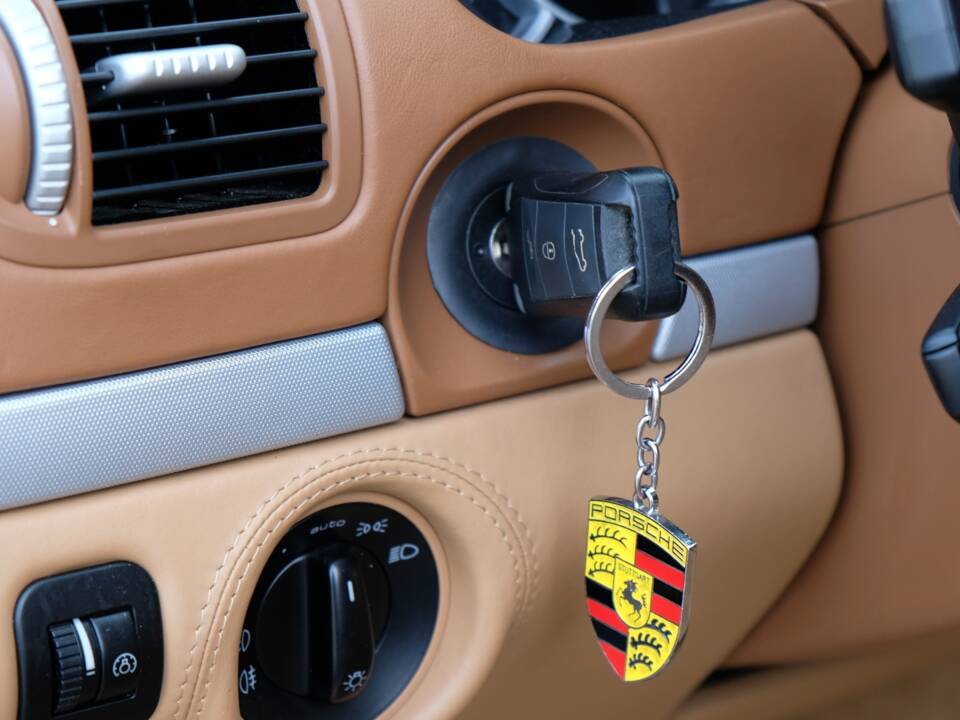 Immagine 56/70 di Porsche Cayenne S (2007)