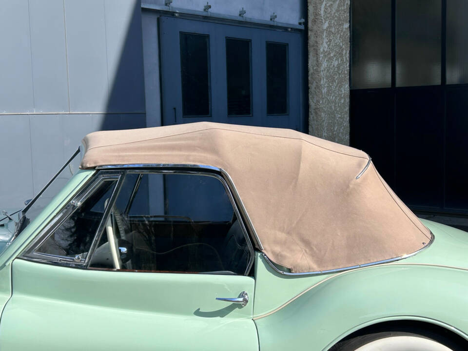 Image 15/24 of Jaguar XK 120 DHC (1953)
