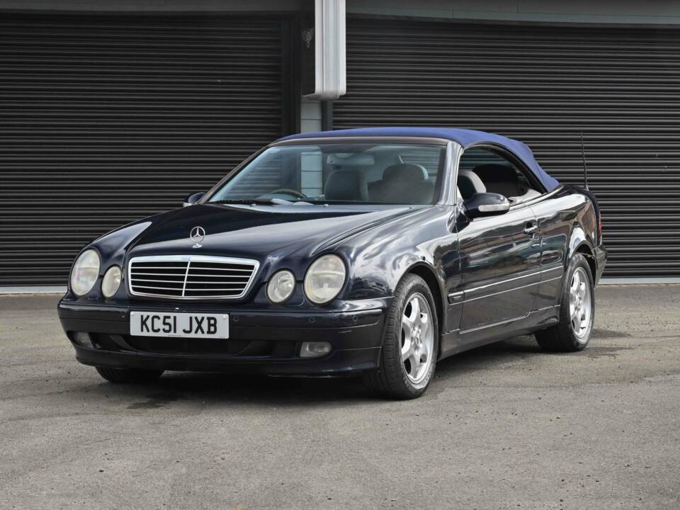 Image 47/50 of Mercedes-Benz CLK 230 Kompressor (2002)