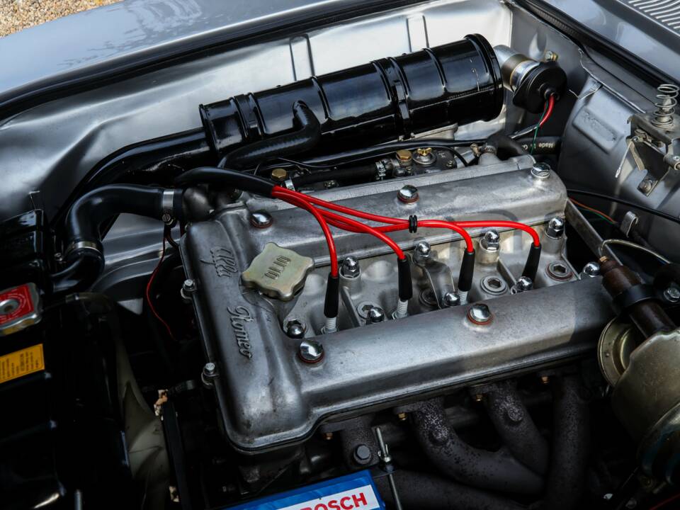 Afbeelding 25/50 van Alfa Romeo 1750 GT Veloce (1969)